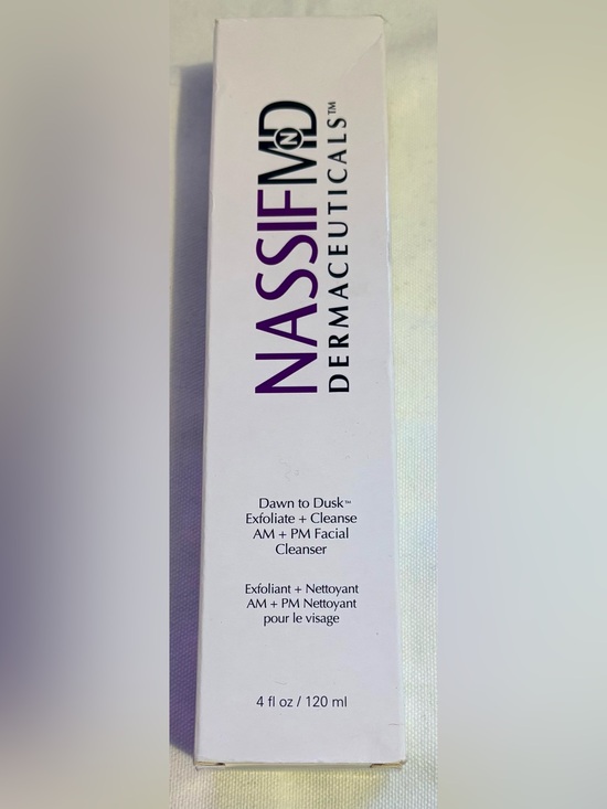 Nassif Md Other - Dawn to Dusk Exfoliate + Cleanse AM + PM Facial Cleanser — White